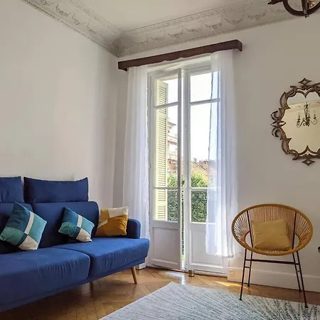 Amazing 2-bedroom In Near The * Nice