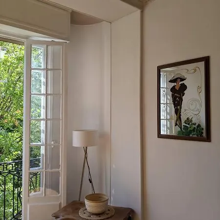 Apartment Amazing 2-bedroom In Near The Nice