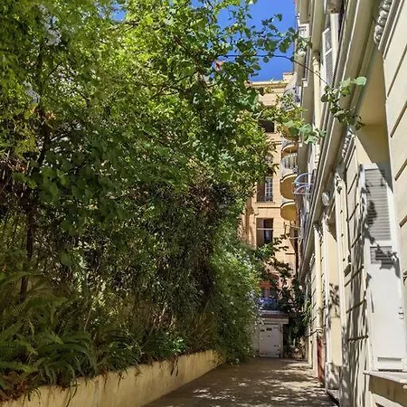 Apartment Amazing 2-bedroom In Near The Nice