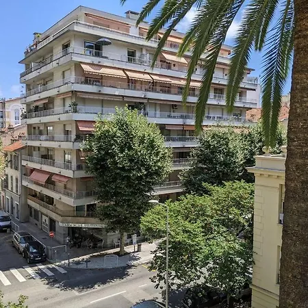 Apartment Amazing 2-bedroom In Near The Nice