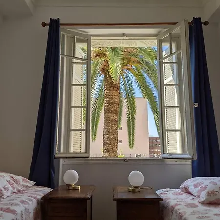 Amazing 2-bedroom In Near The Nice
