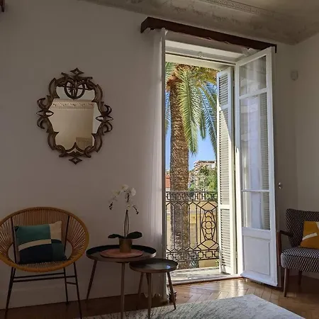 Amazing 2-bedroom In Near The * Nizza